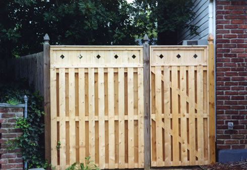 Wood Fence with Diamond Topper