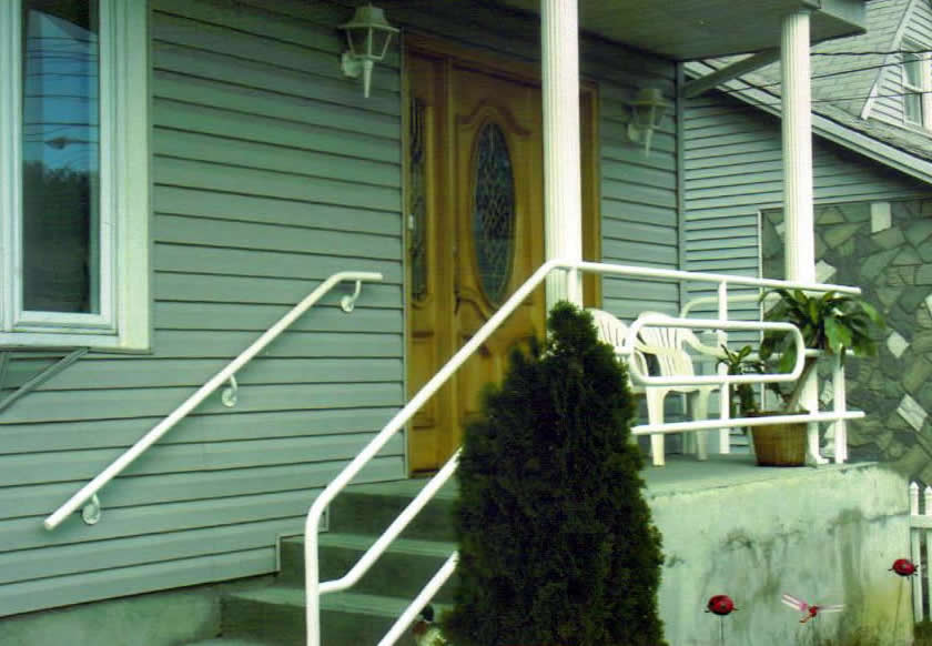 2-Rail Tubular Aluminum Railing