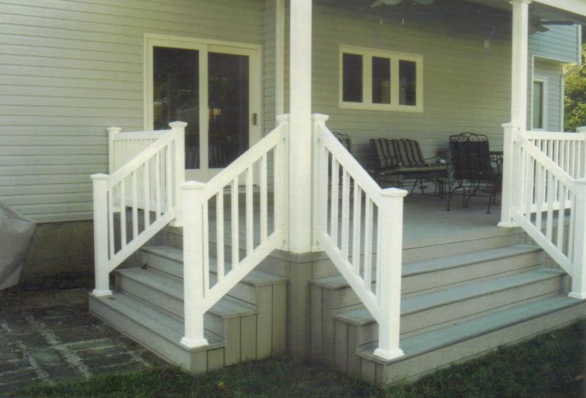 Pvc Deck Rail System : T-Top Rail w/Traditional Balusters - Precision