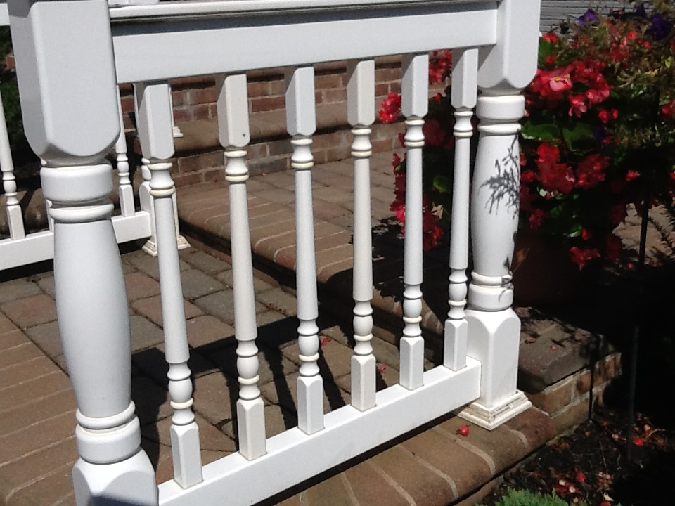 LMT Style Colonial Picket Railing Installed on Colonial Style Posts