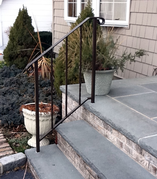 Wrought Iron Railing, Style #2 with Alternating Square/Twist Pickets in Dark Umbra